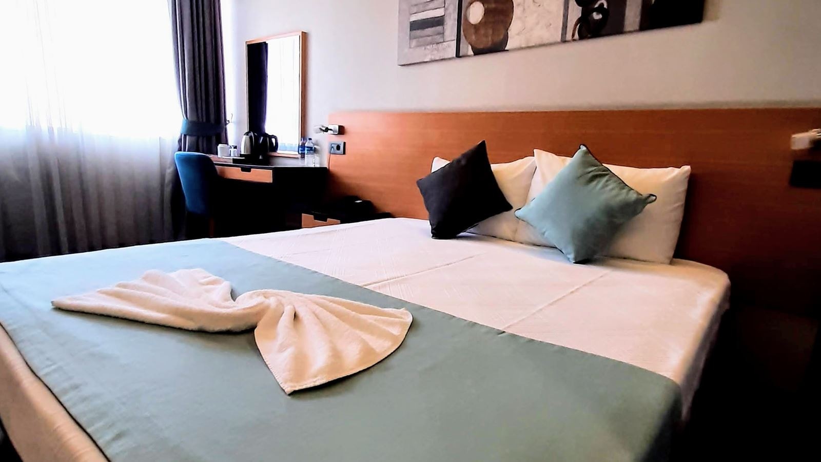 rooms-double-or-twin-standard