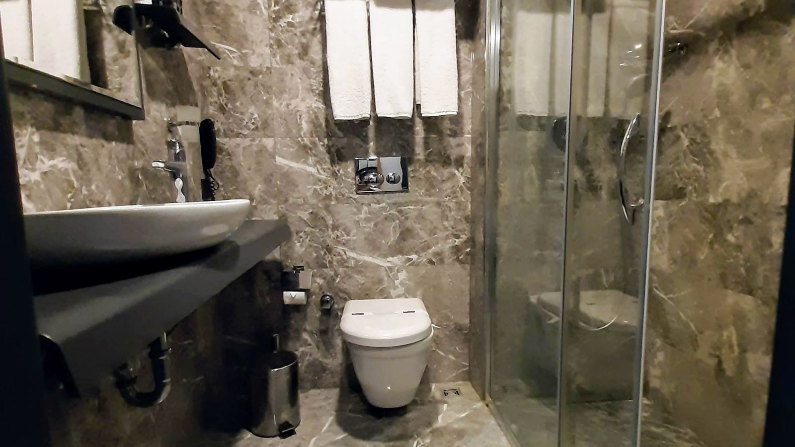 rooms-single-standard