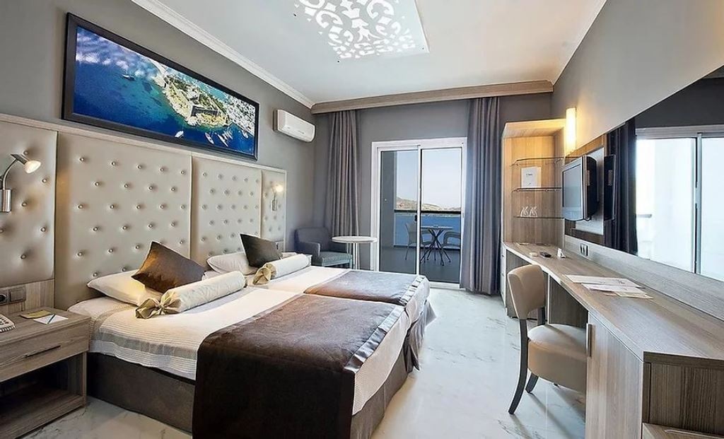 rooms-superior-sea-view-room