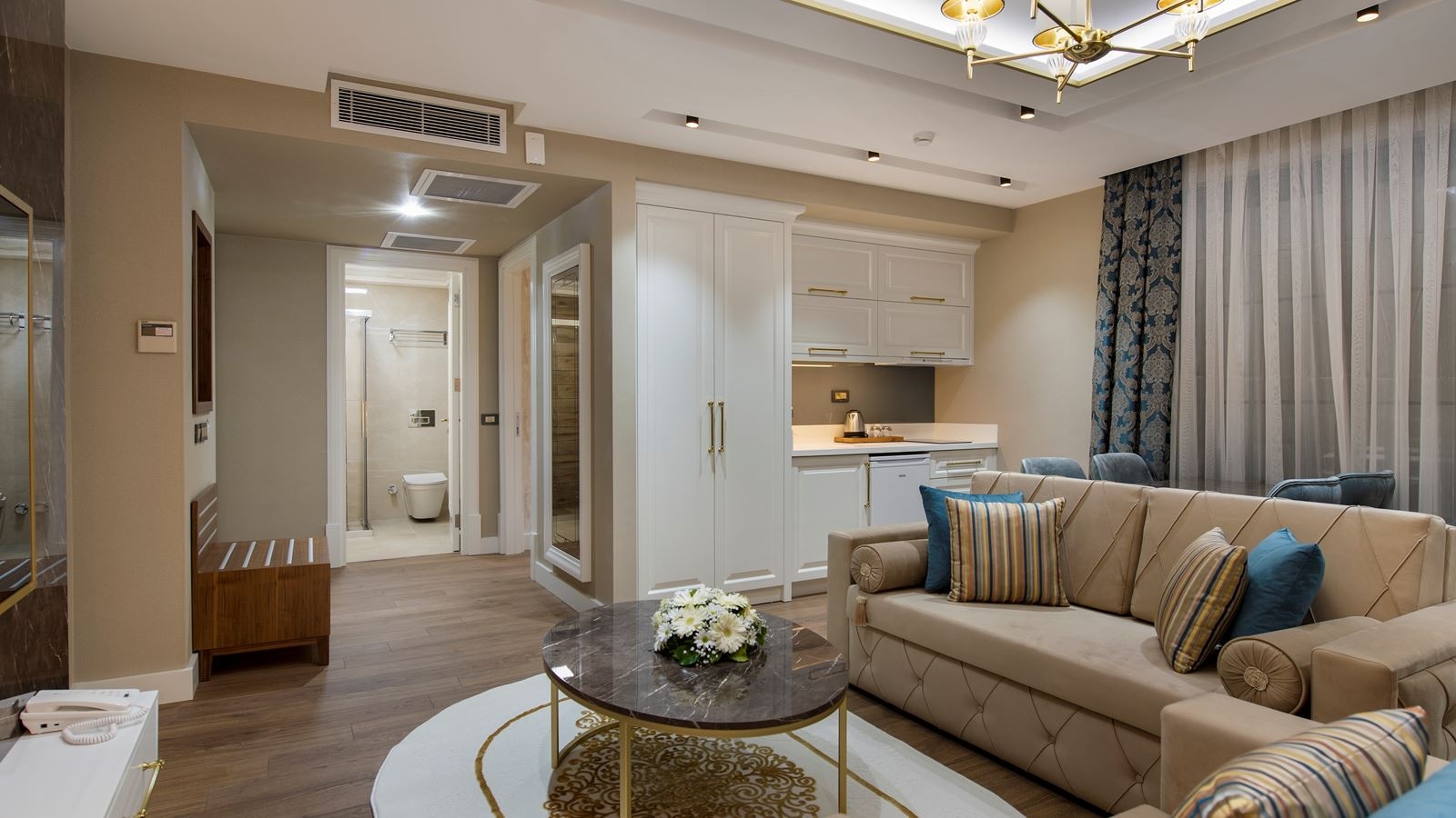 rooms-superior-suite