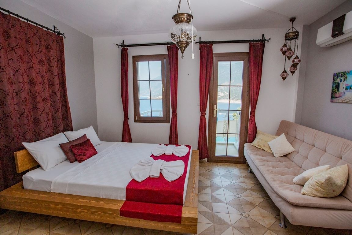 rooms-deniz-manzarali-standart-oda-balkonlu