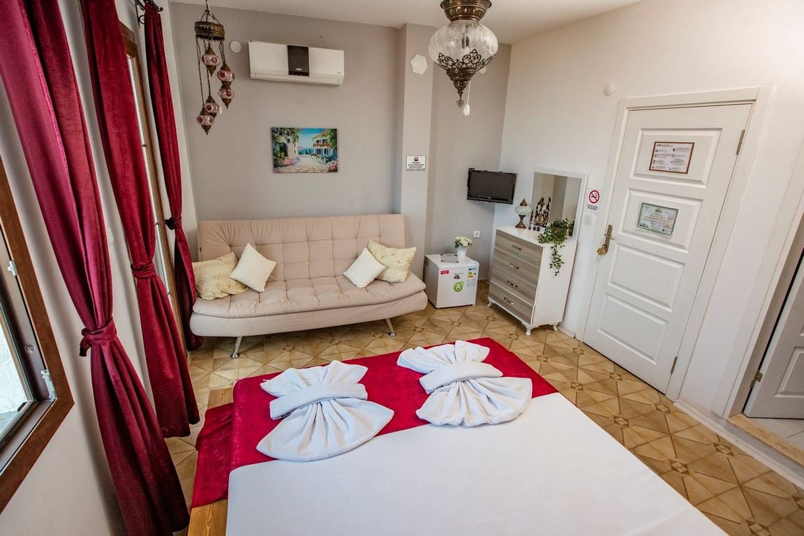 rooms-deniz-manzarali-standart-oda-balkonlu