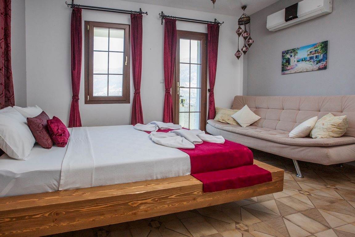 rooms-deniz-manzarali-standart-oda-balkonlu