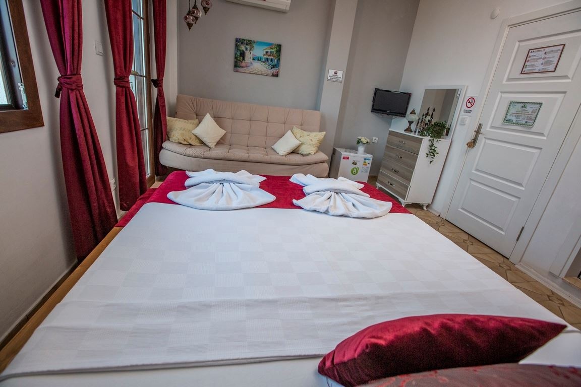 rooms-deniz-manzarali-standart-oda-balkonlu