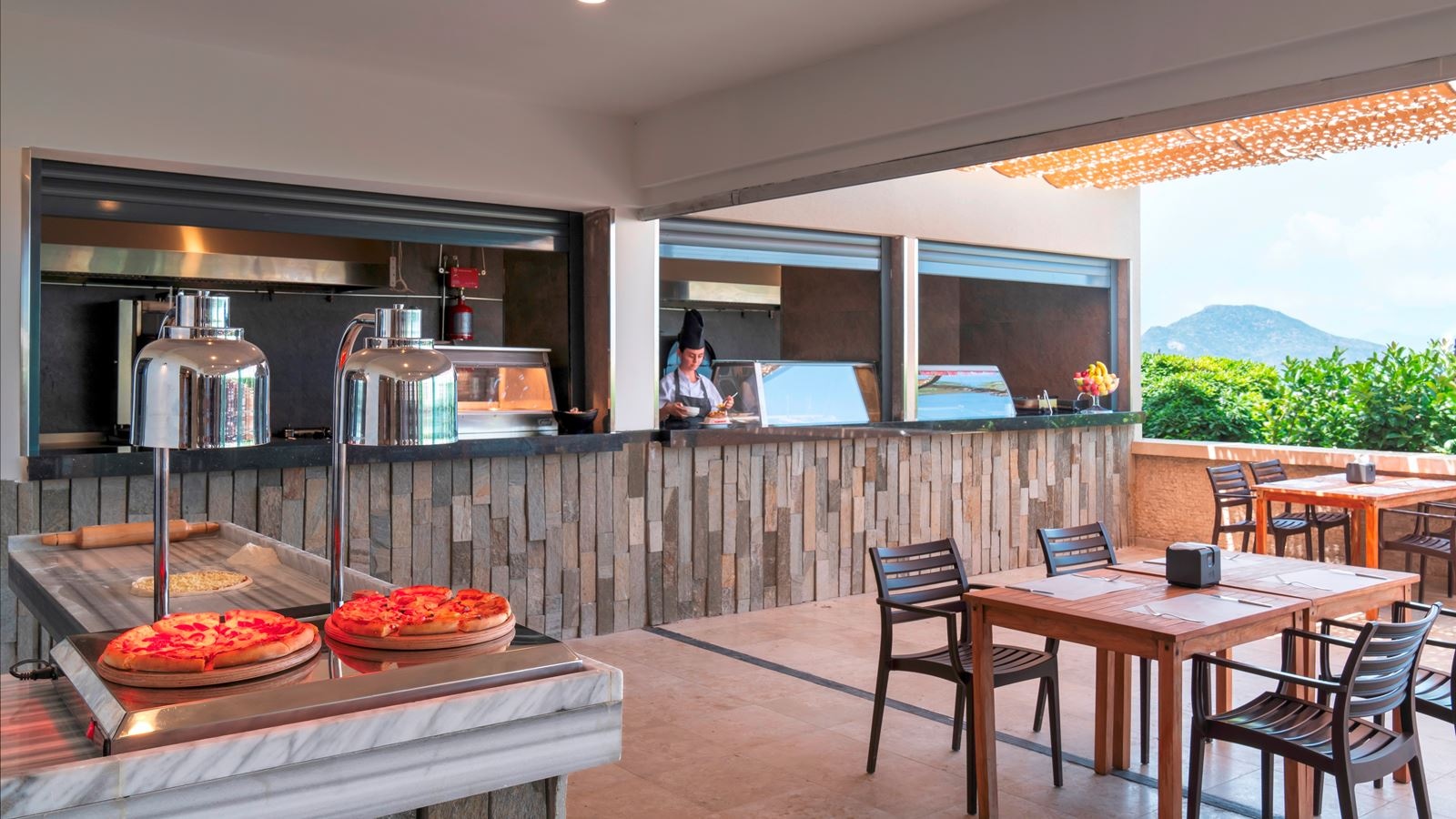 restaurants-street-food