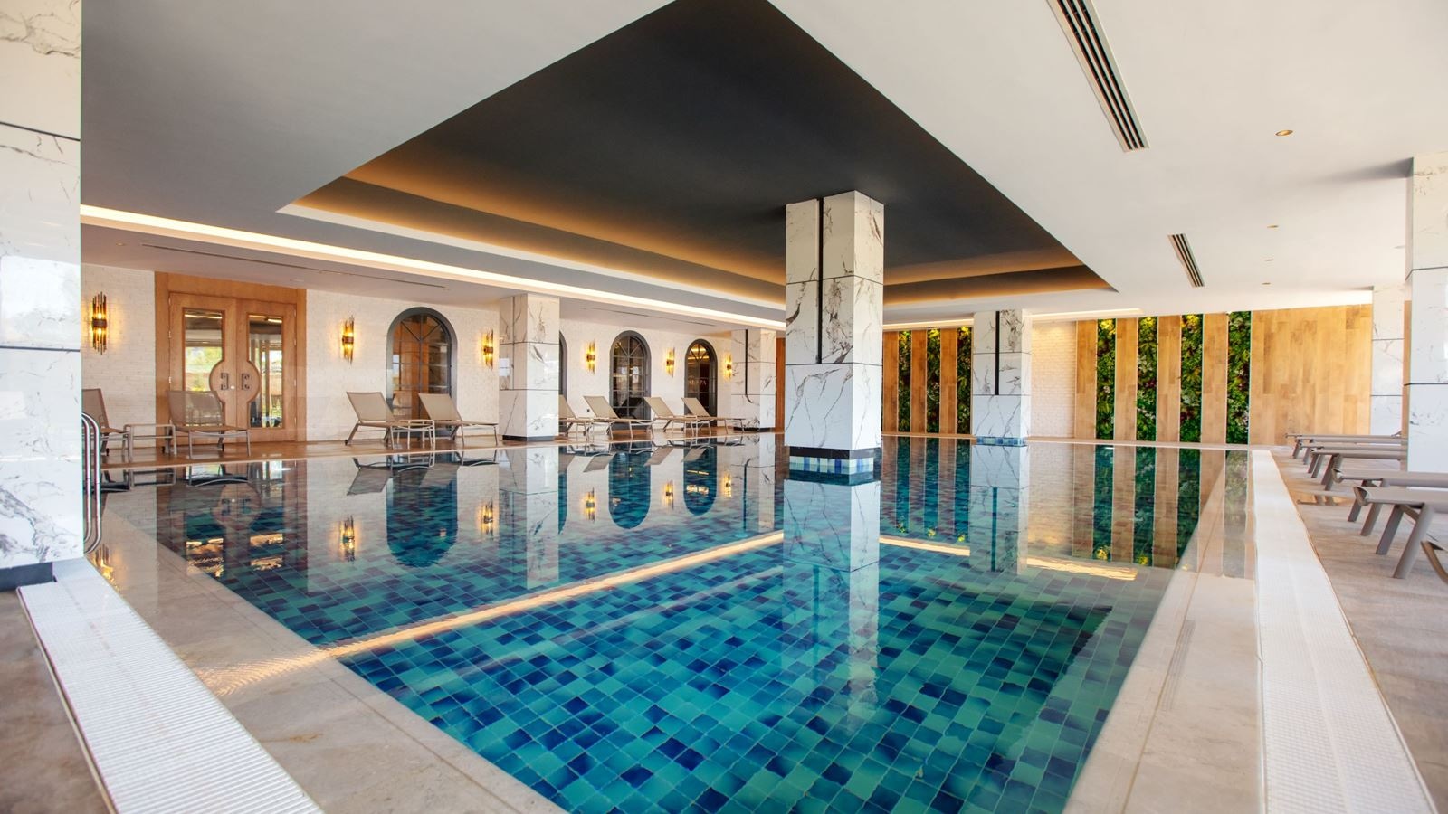pools-indoor-pool