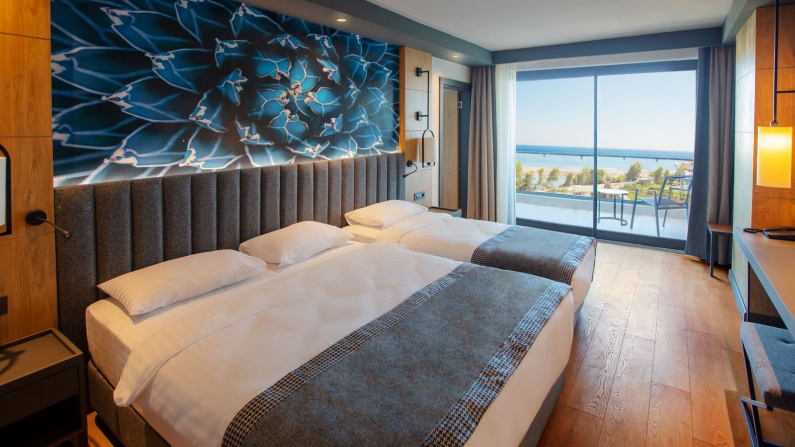 rooms-connection-family-room