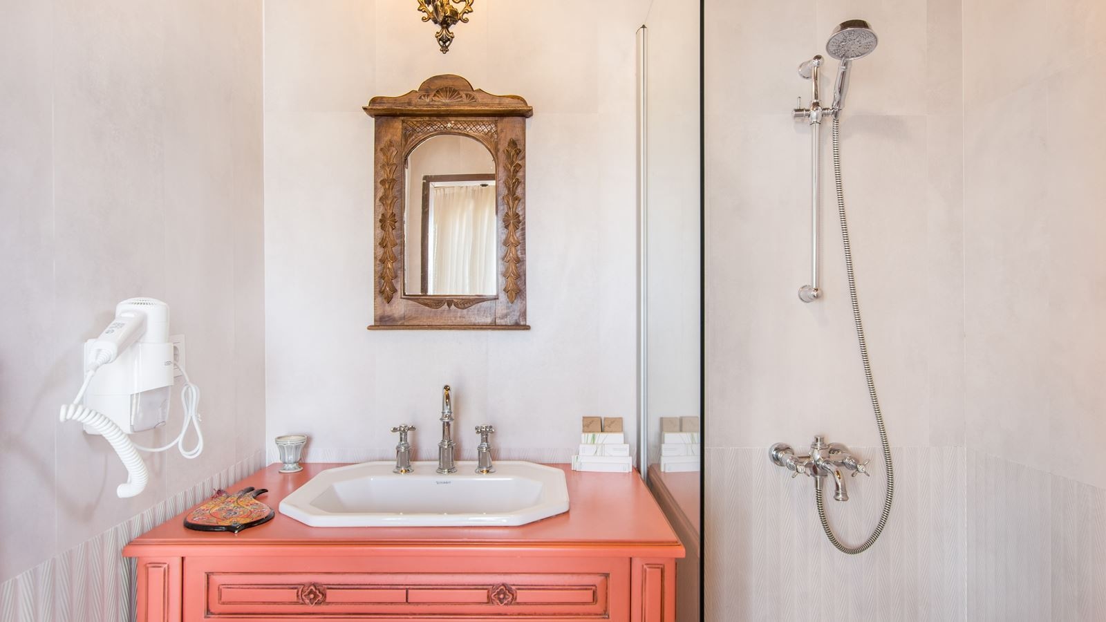 rooms-king-suite-stone