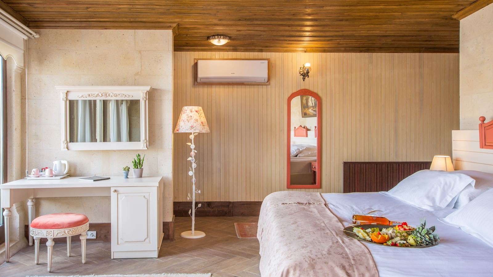 rooms-king-suite-stone