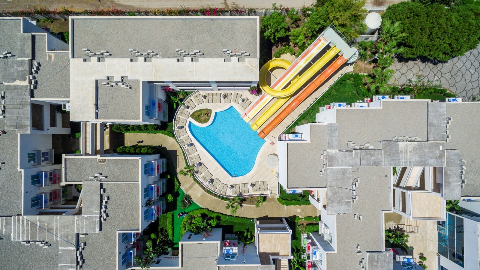 water-park-outdoor-pool