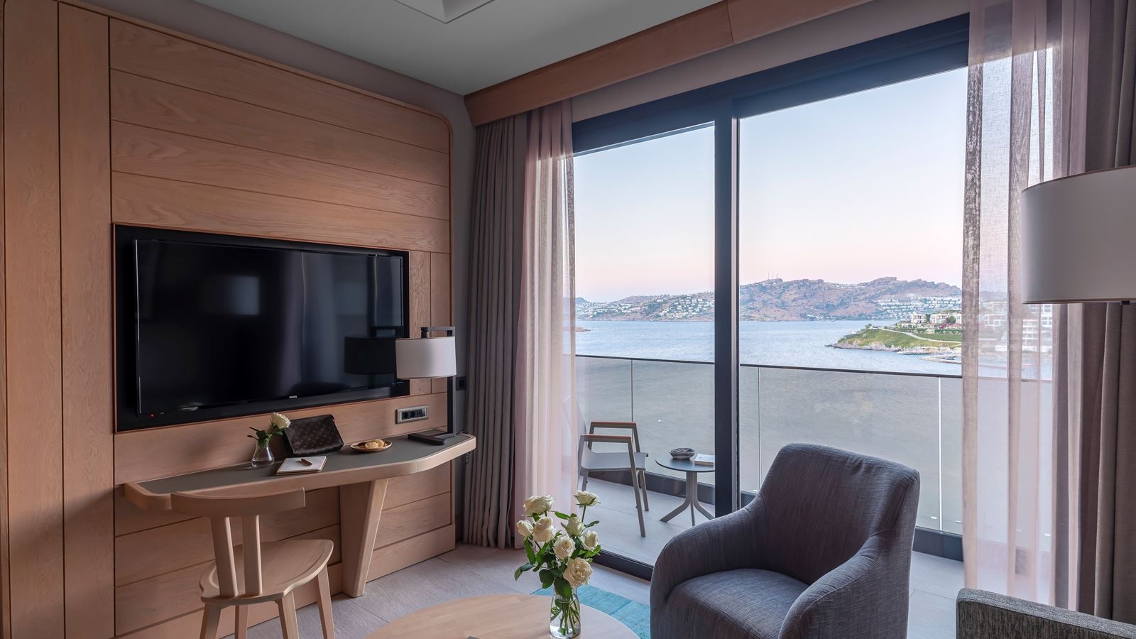 rooms-executive-suite-sea-view