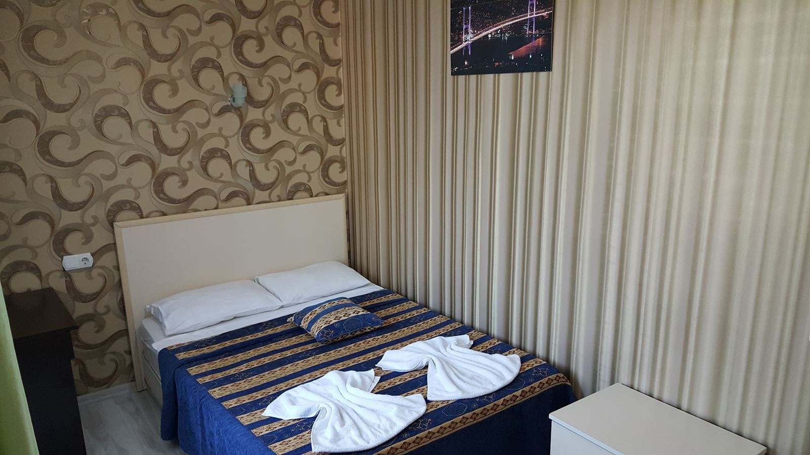 rooms-standard-double-room