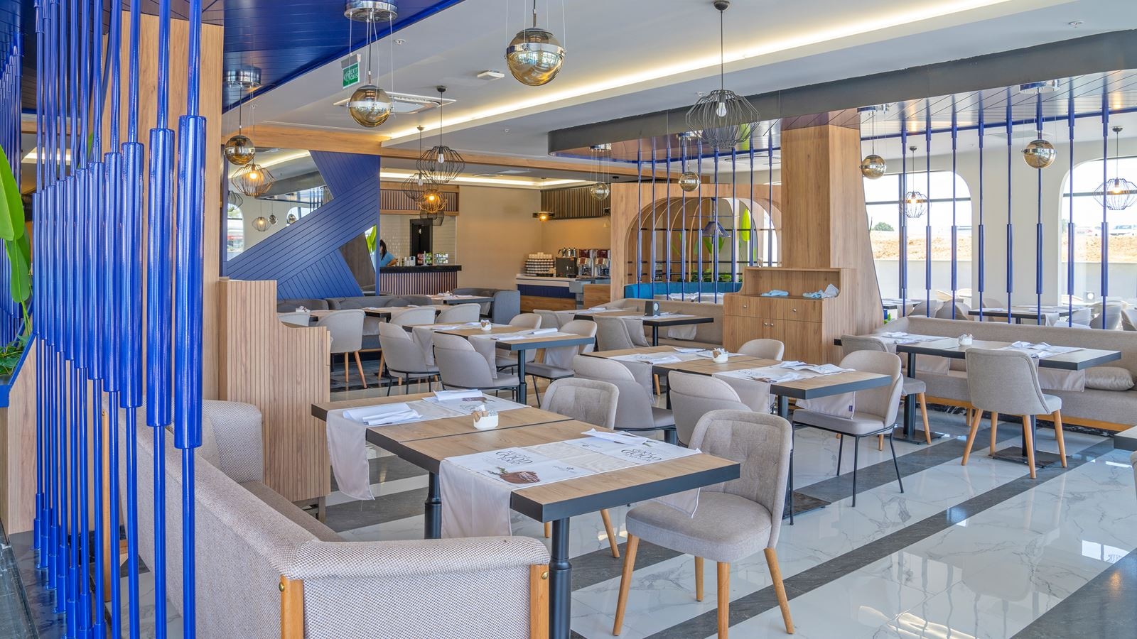 restaurants-restaurants