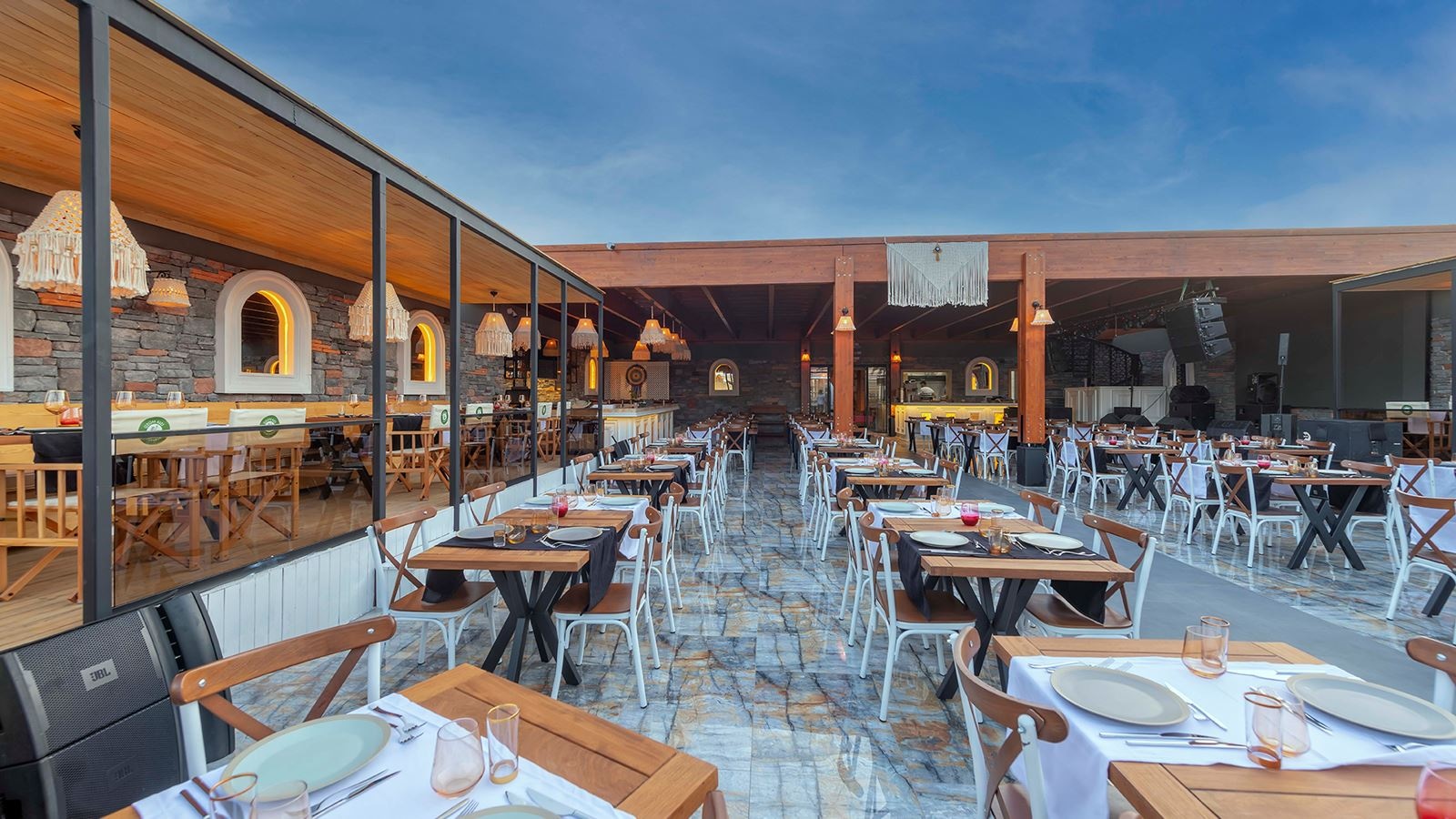 restaurants-uzum-kizi