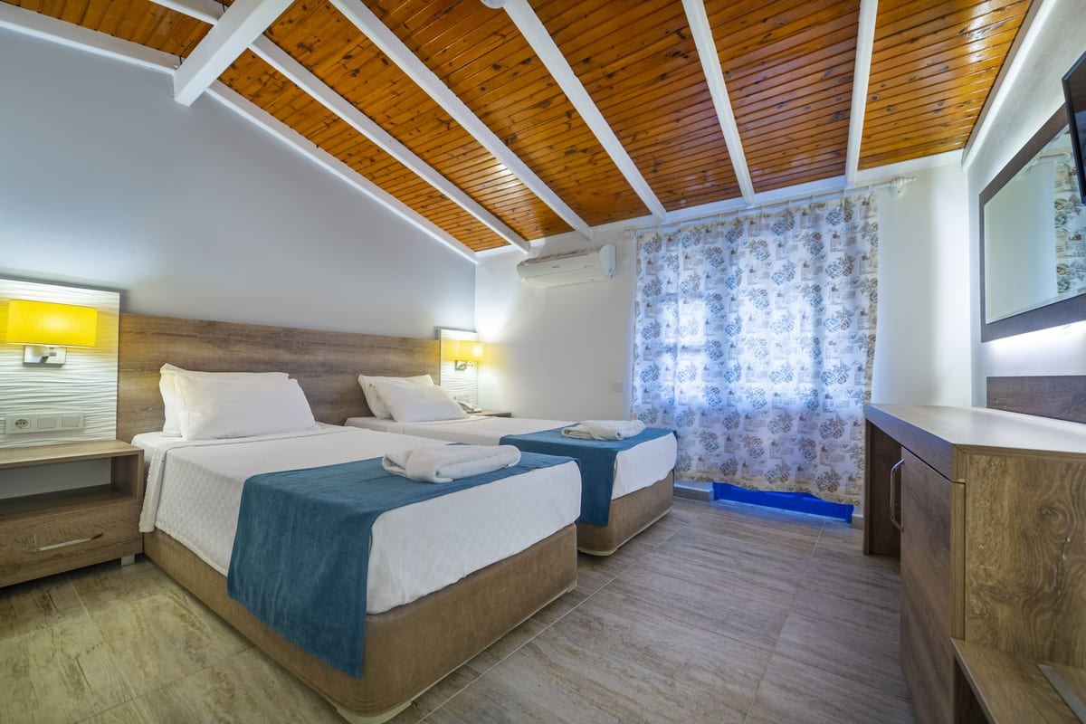 rooms-standart-sea-view-wiht-balcony