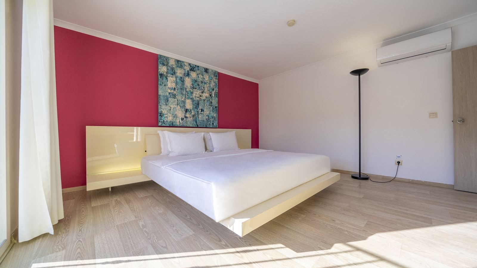 rooms-executive-suit