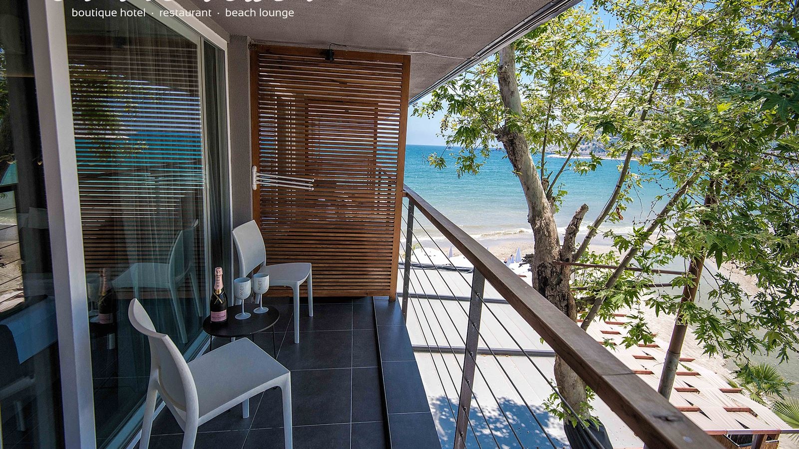 rooms-standard-room-main-building