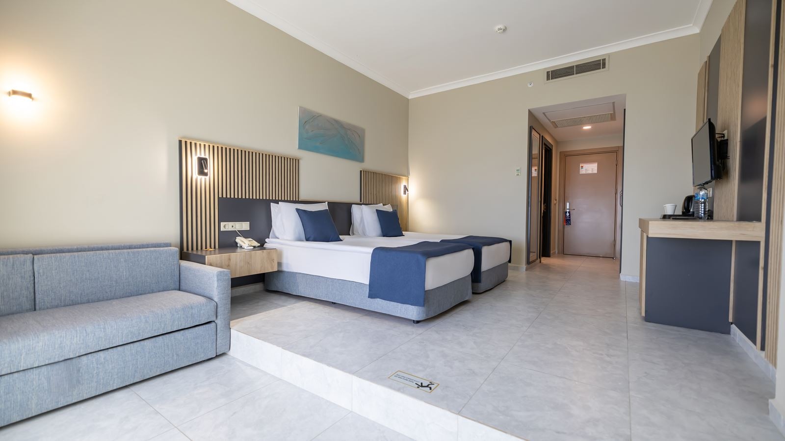 rooms-main-building-standard-sea-view-room