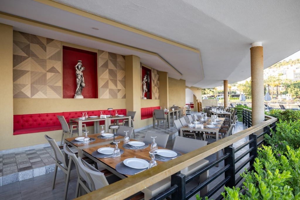 restaurants-restaurants