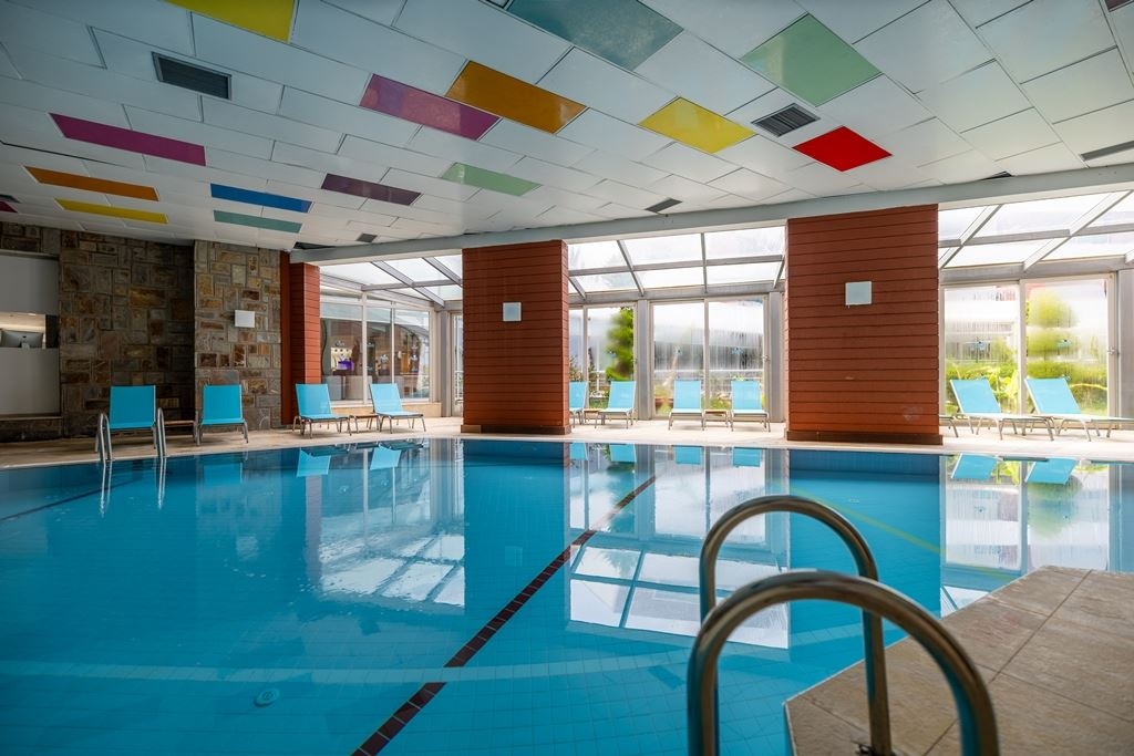 pools-indoor-pool
