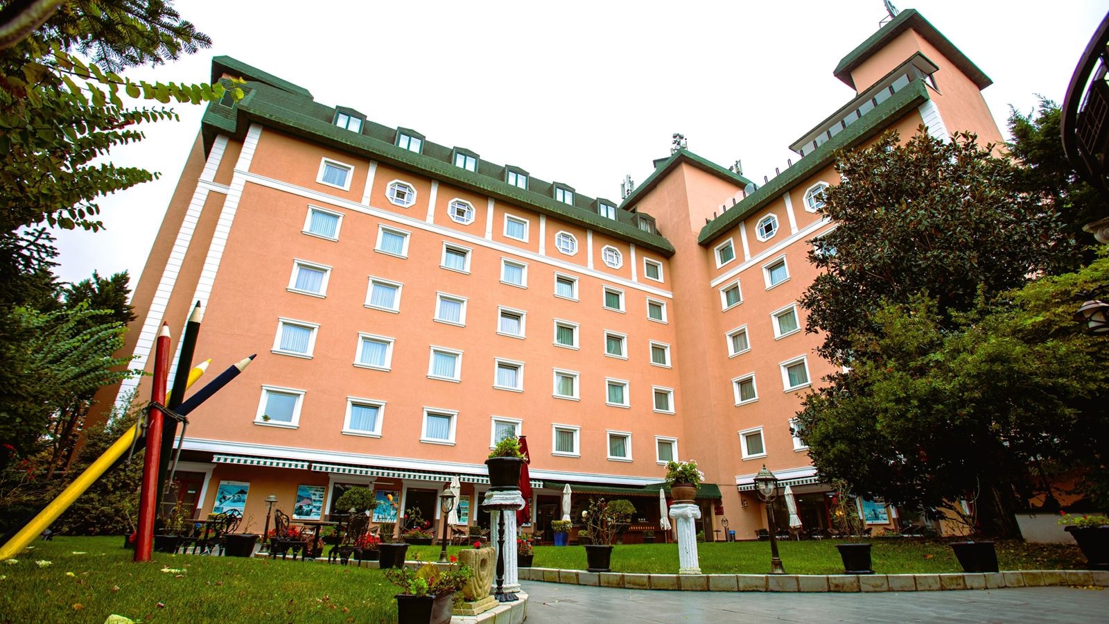 general-main-building