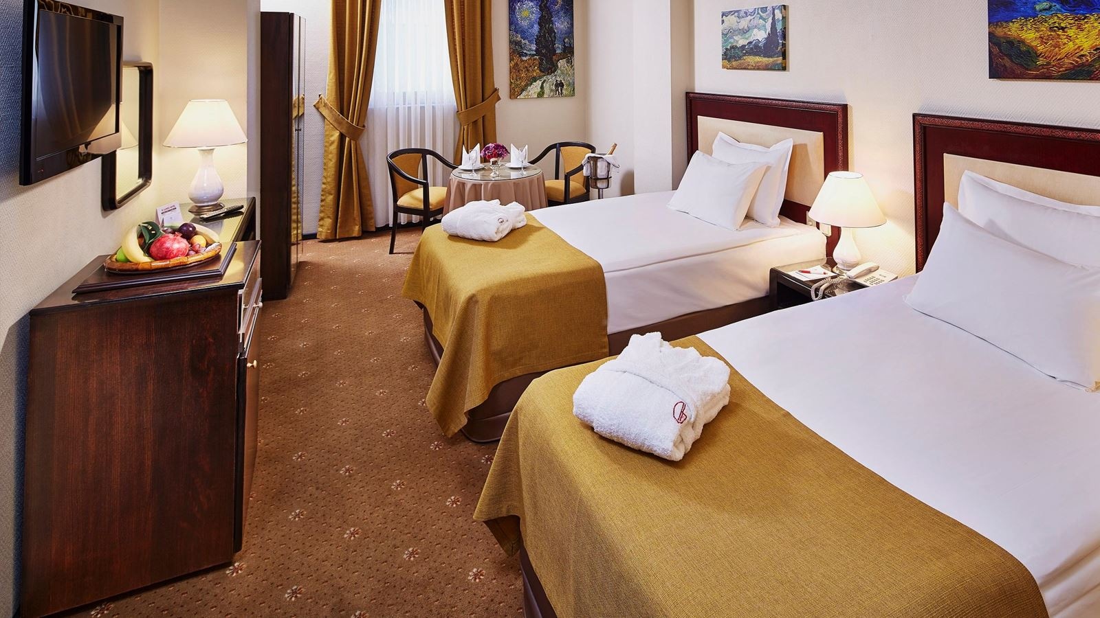 rooms-double-standard