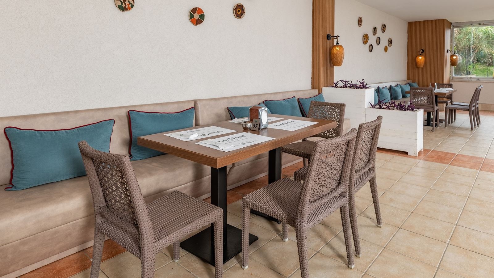 restaurants-wave-snack-restaurant