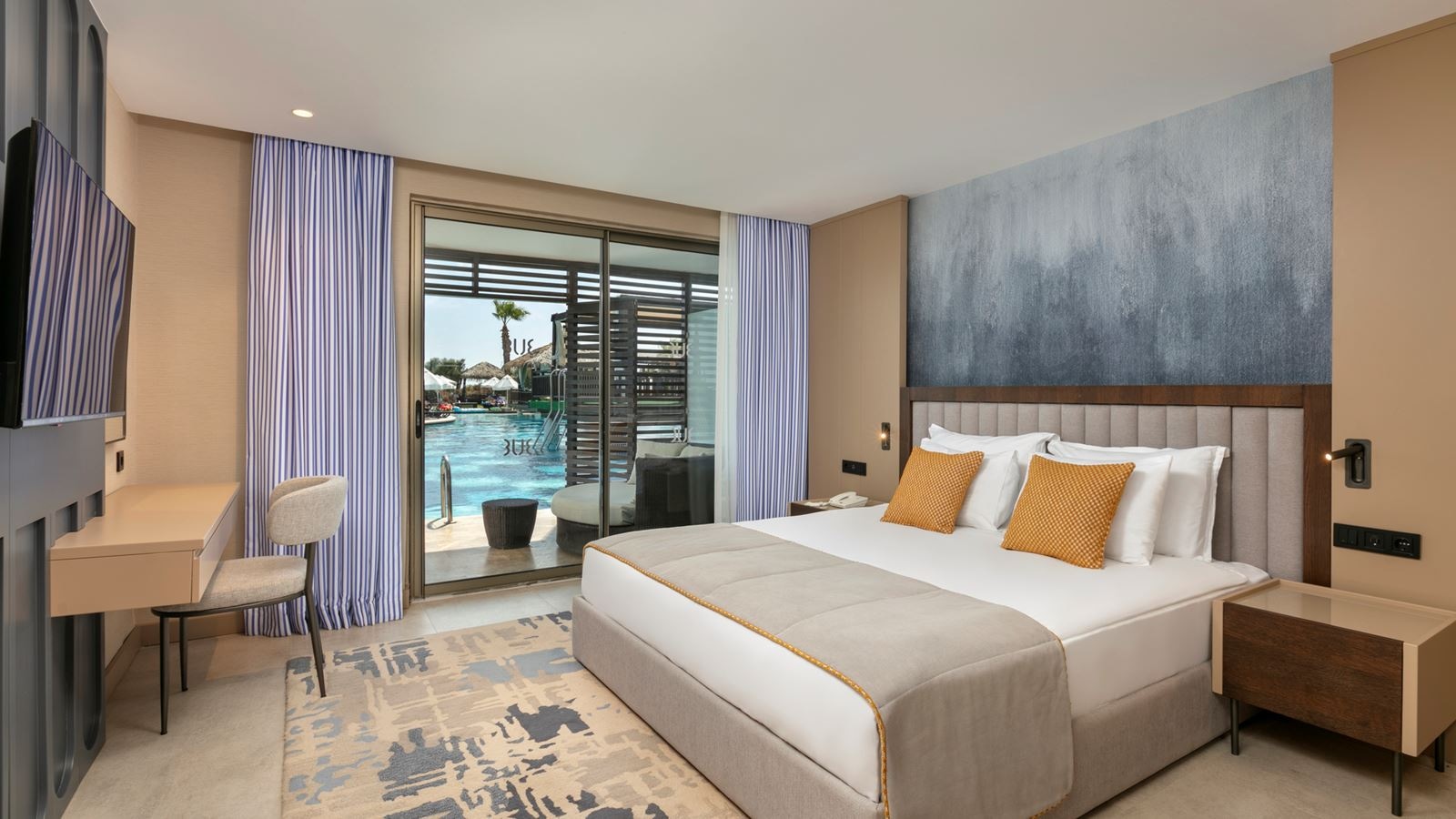 rooms-swimup-room