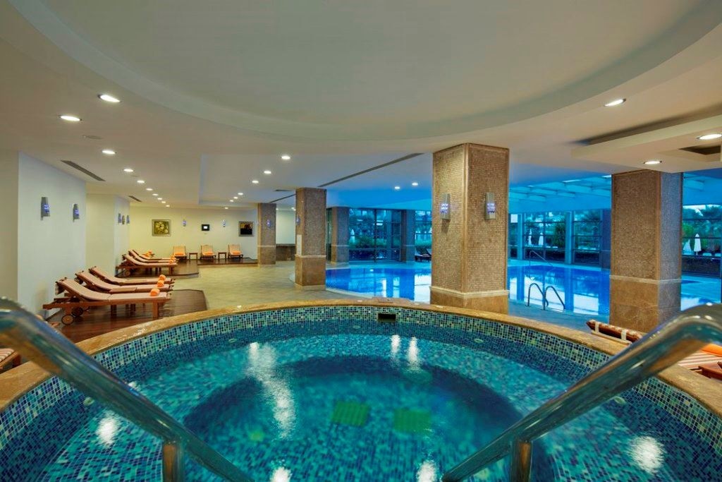 pools-indoor-pool