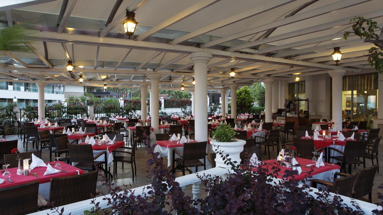 restaurants-main-restaurant