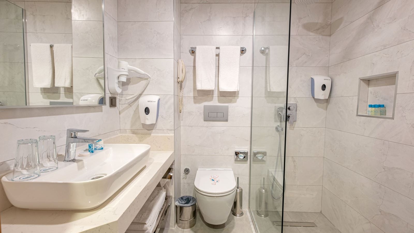 rooms-standard-room-land-view