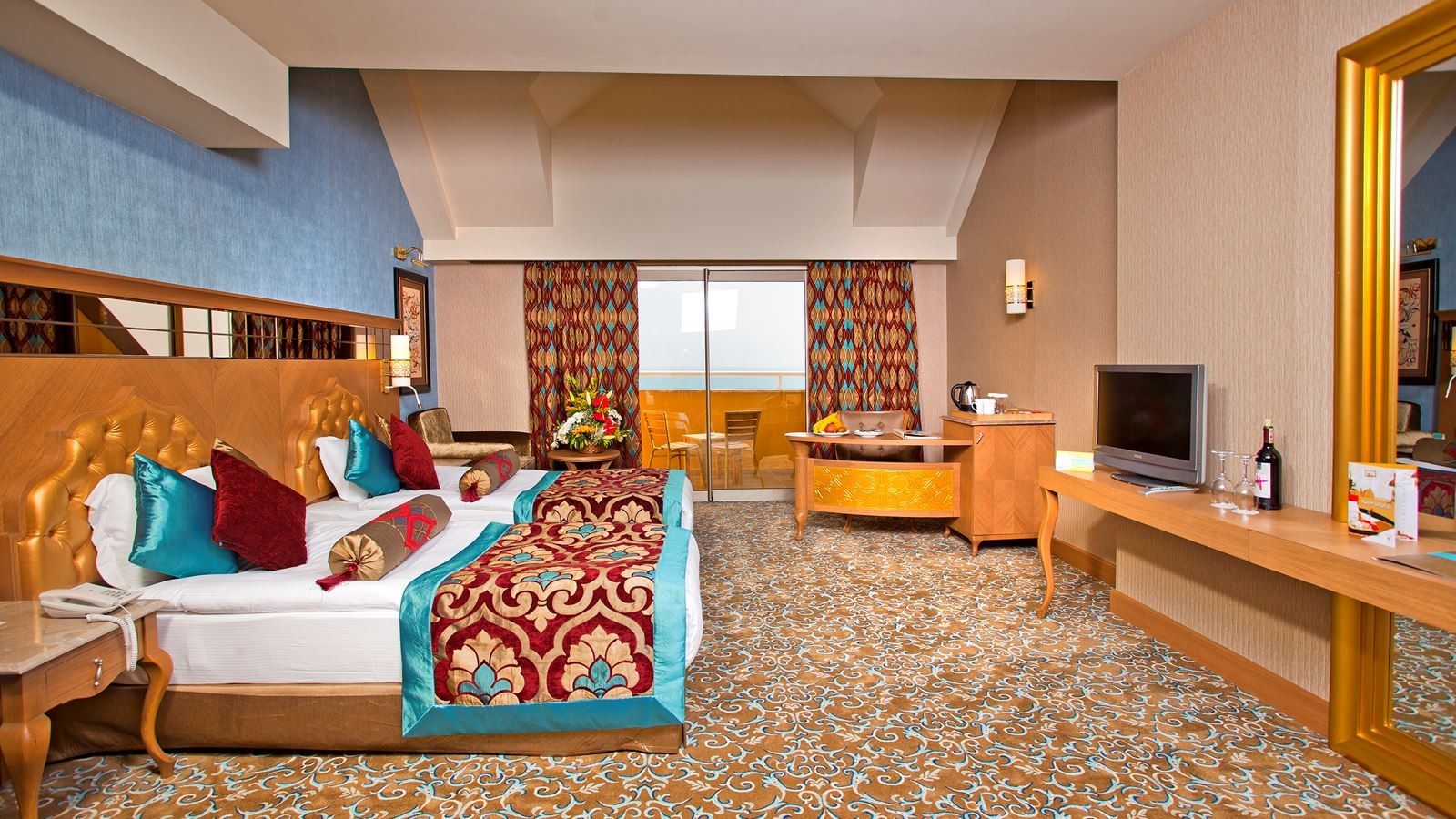 rooms-superior-standard-room-side-sea-view