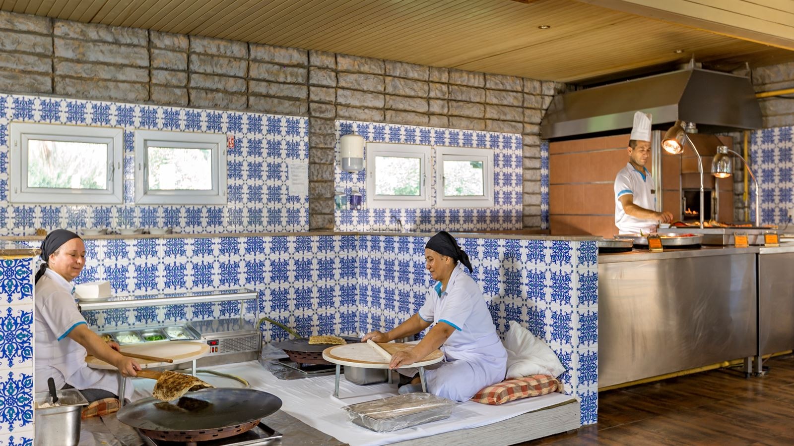 restaurants-turkish-tent