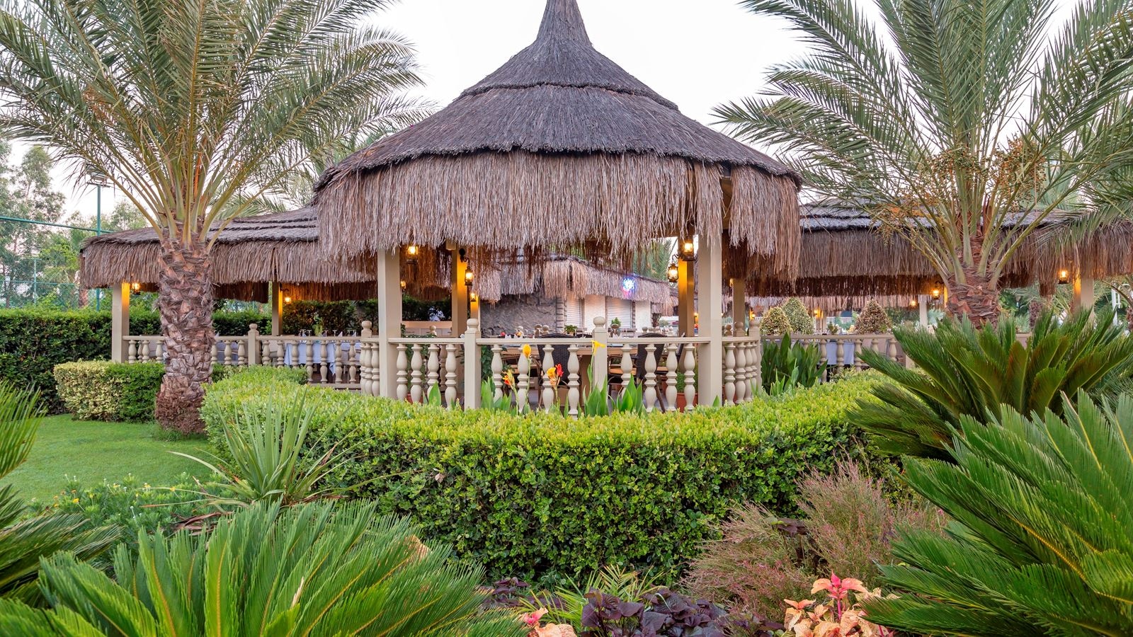 restaurants-deep-blue--sea-food-restaurant