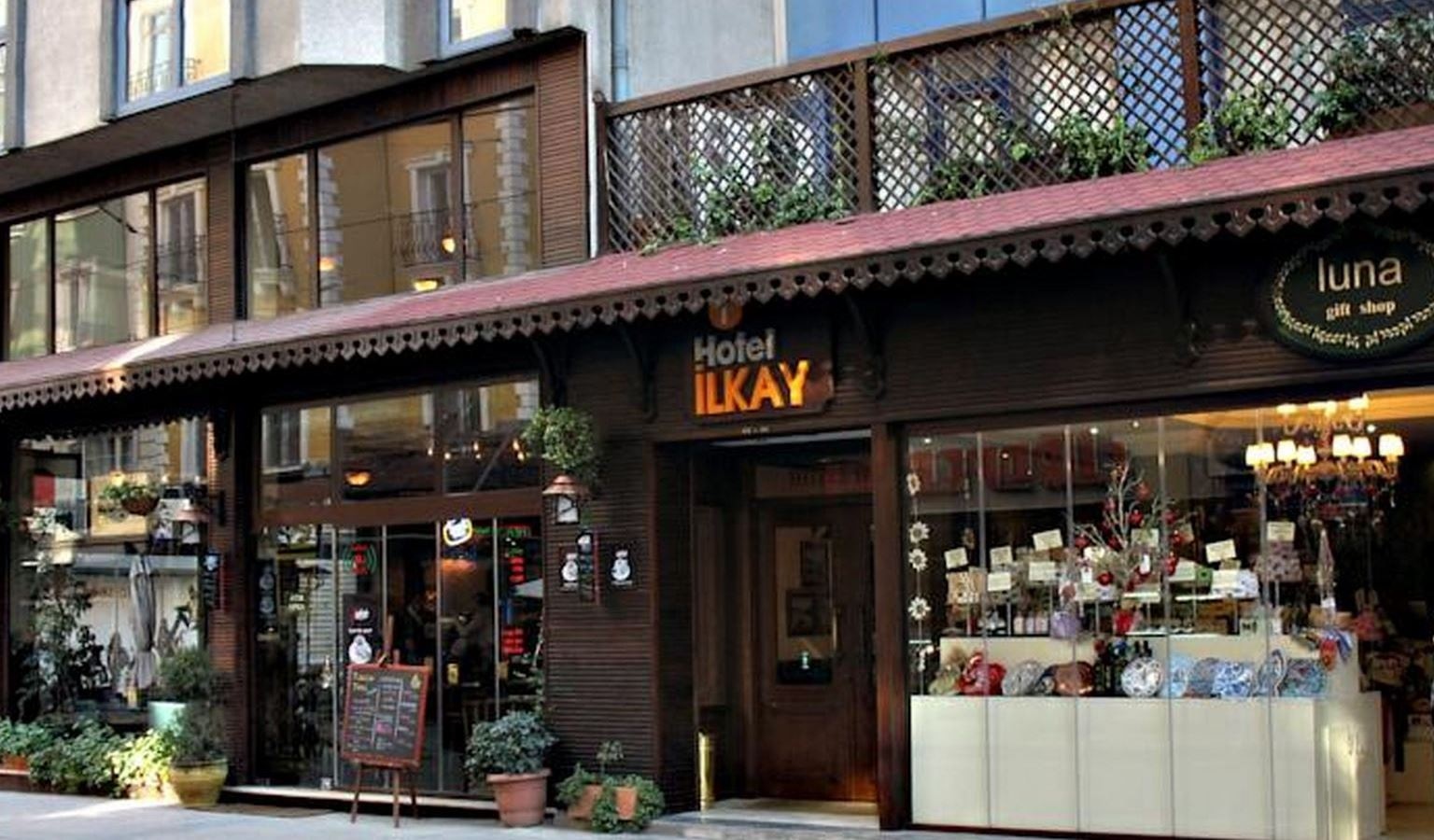 general-main-building