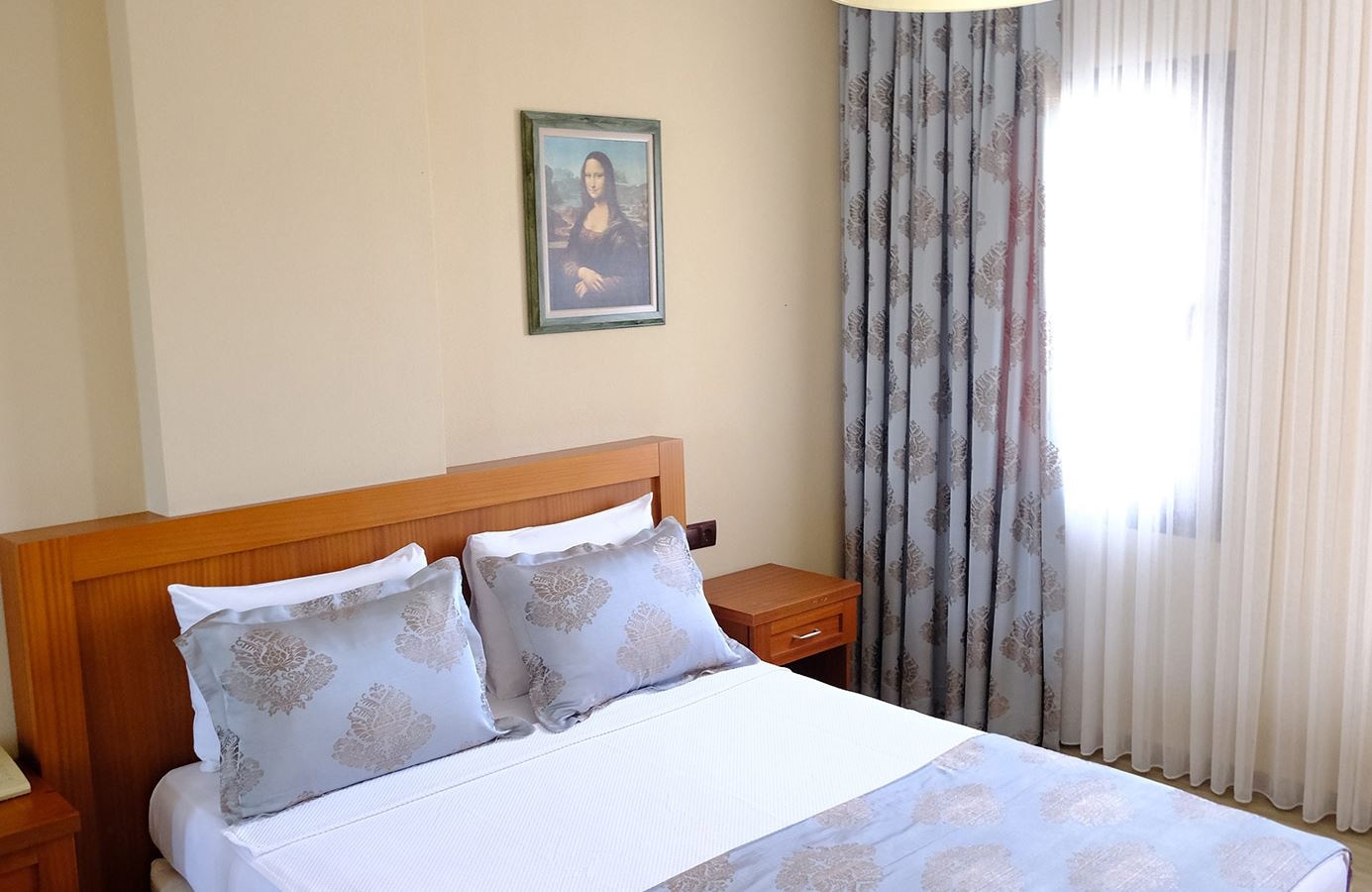 rooms-deluxe-apart-room