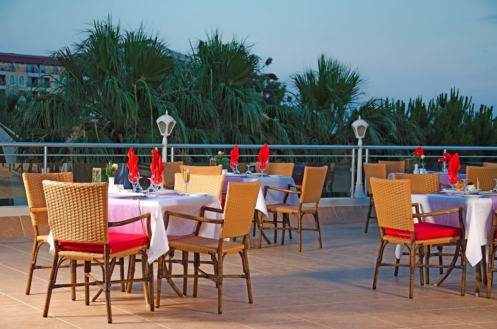 restaurants-priene-terrace