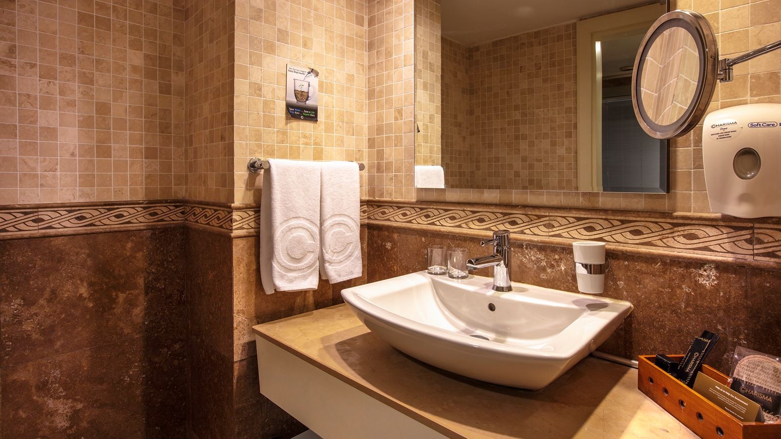 rooms-superior-room-seaview-balcony