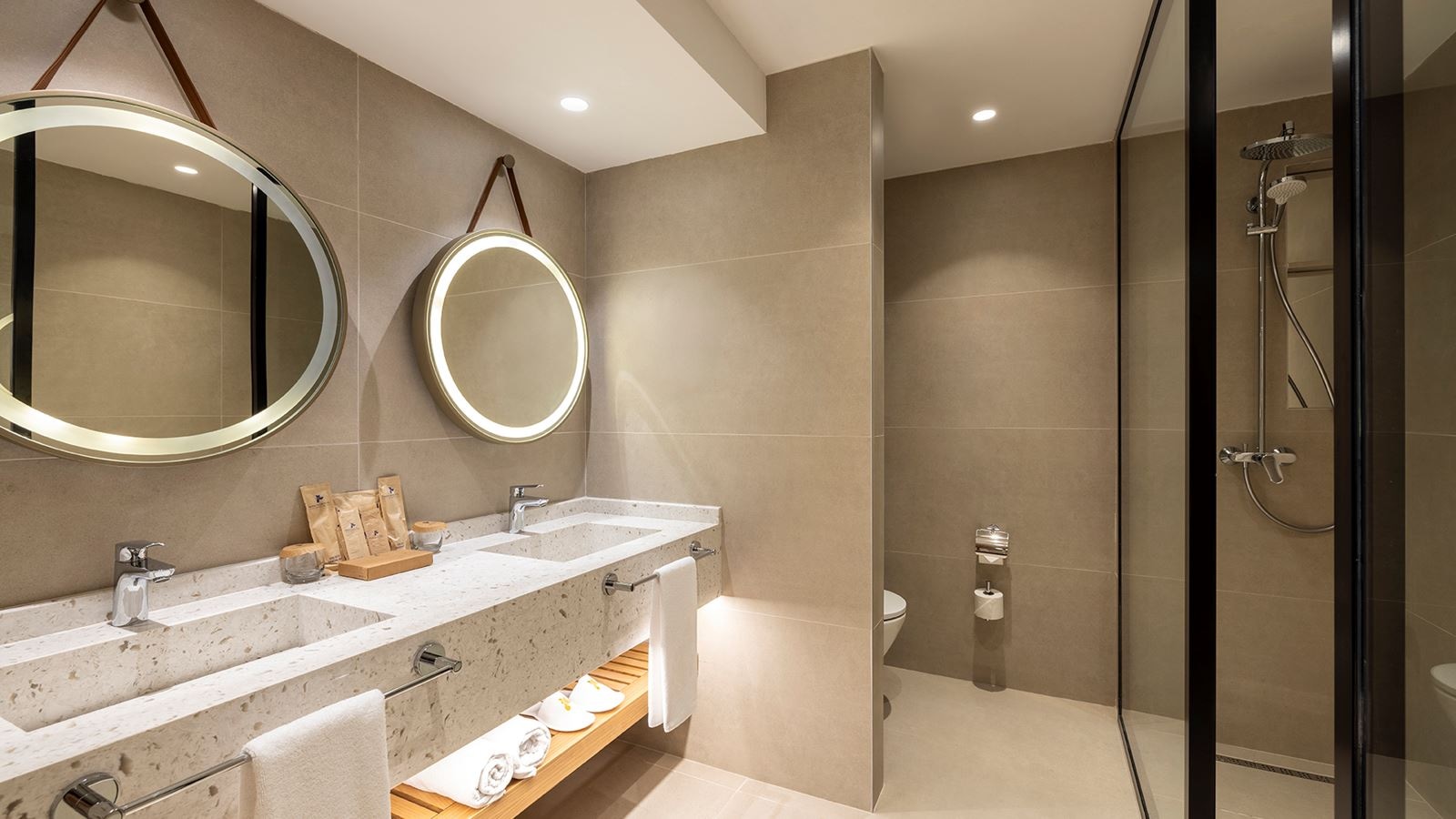 rooms-deluxe-junior-suite