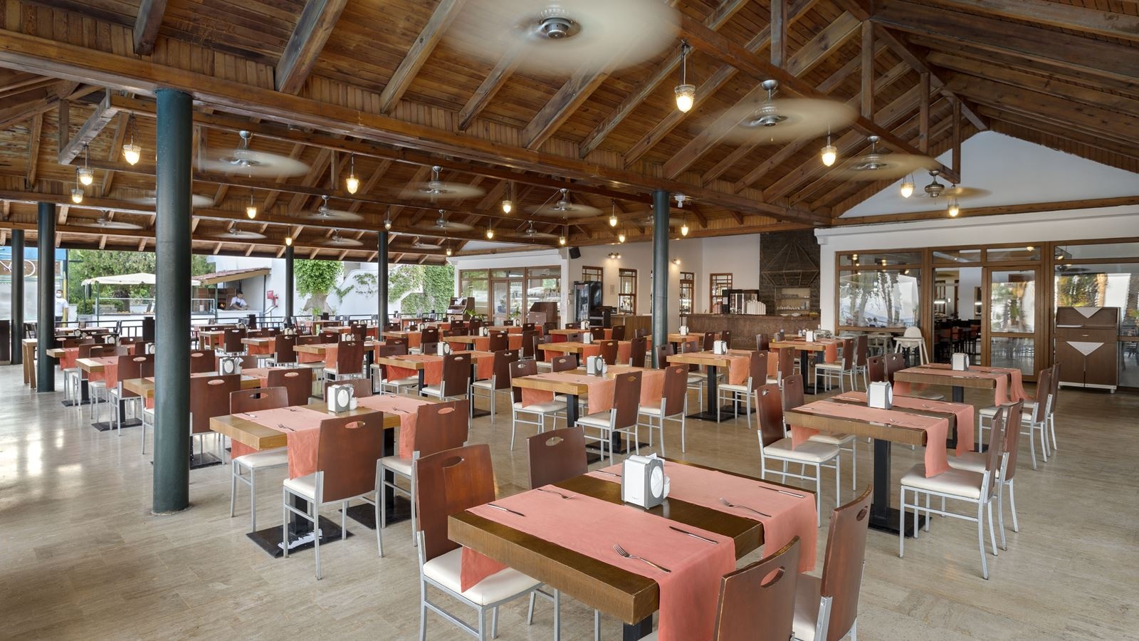 restaurants-main-restaurant