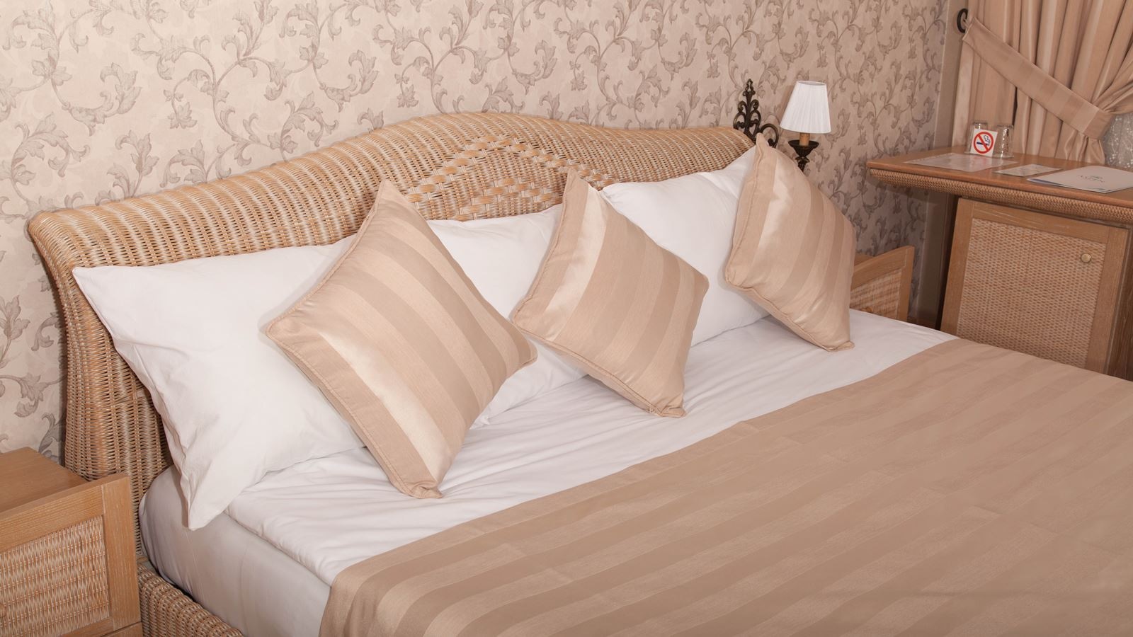 rooms-standard-room-without-balcony