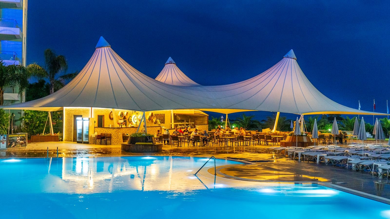 restaurants-poseidon-snack-bar
