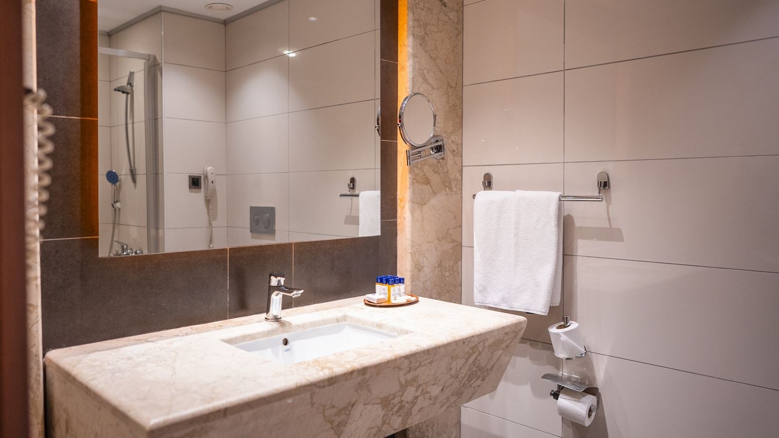 rooms-genis-standart-oda