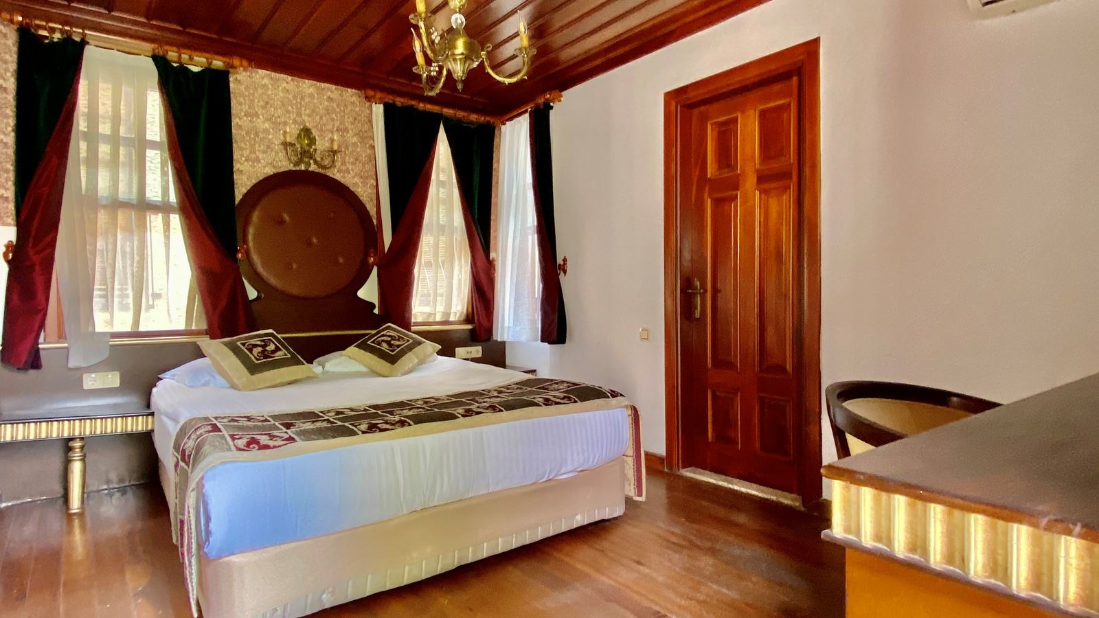 rooms-single-standard-room