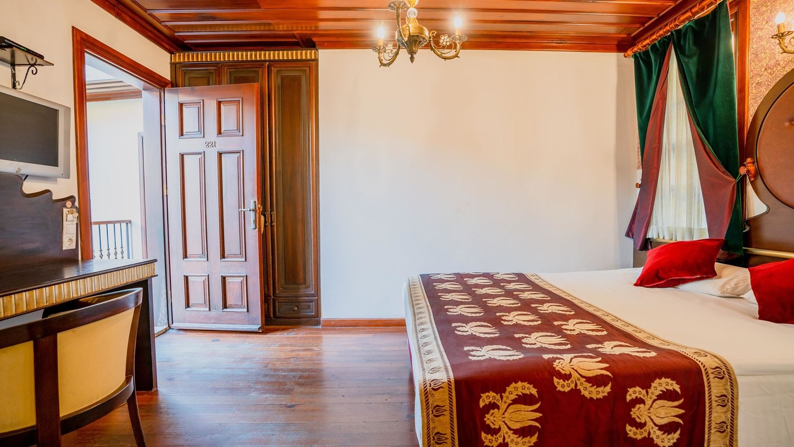 rooms-standard-room