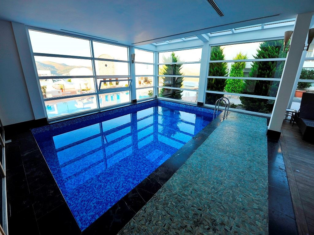 pools-indoor-pool