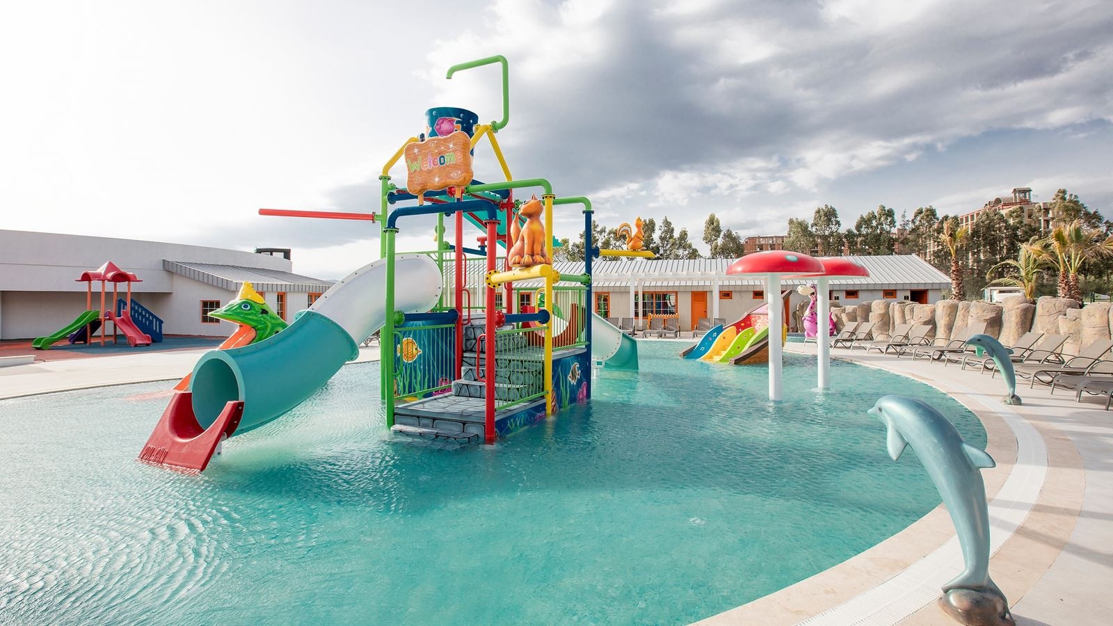 pools-outdoor-childrens-pool