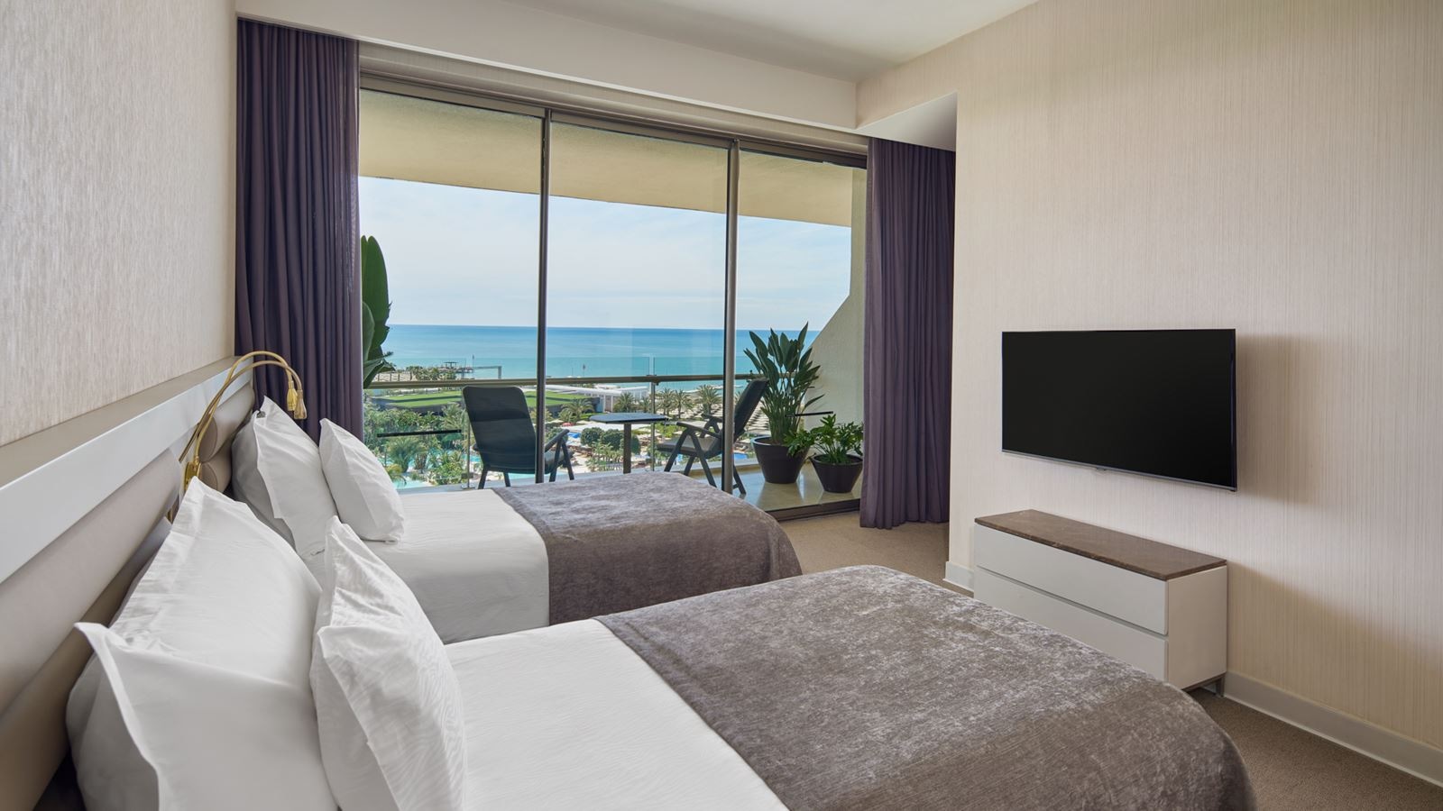 rooms-family-suite-sea-view