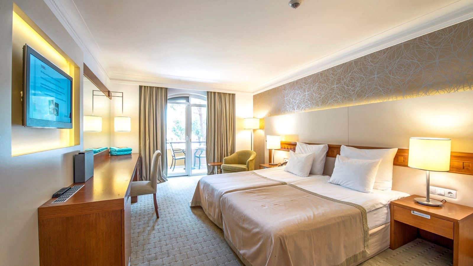 rooms-double-room-classic-main-building-dbl2