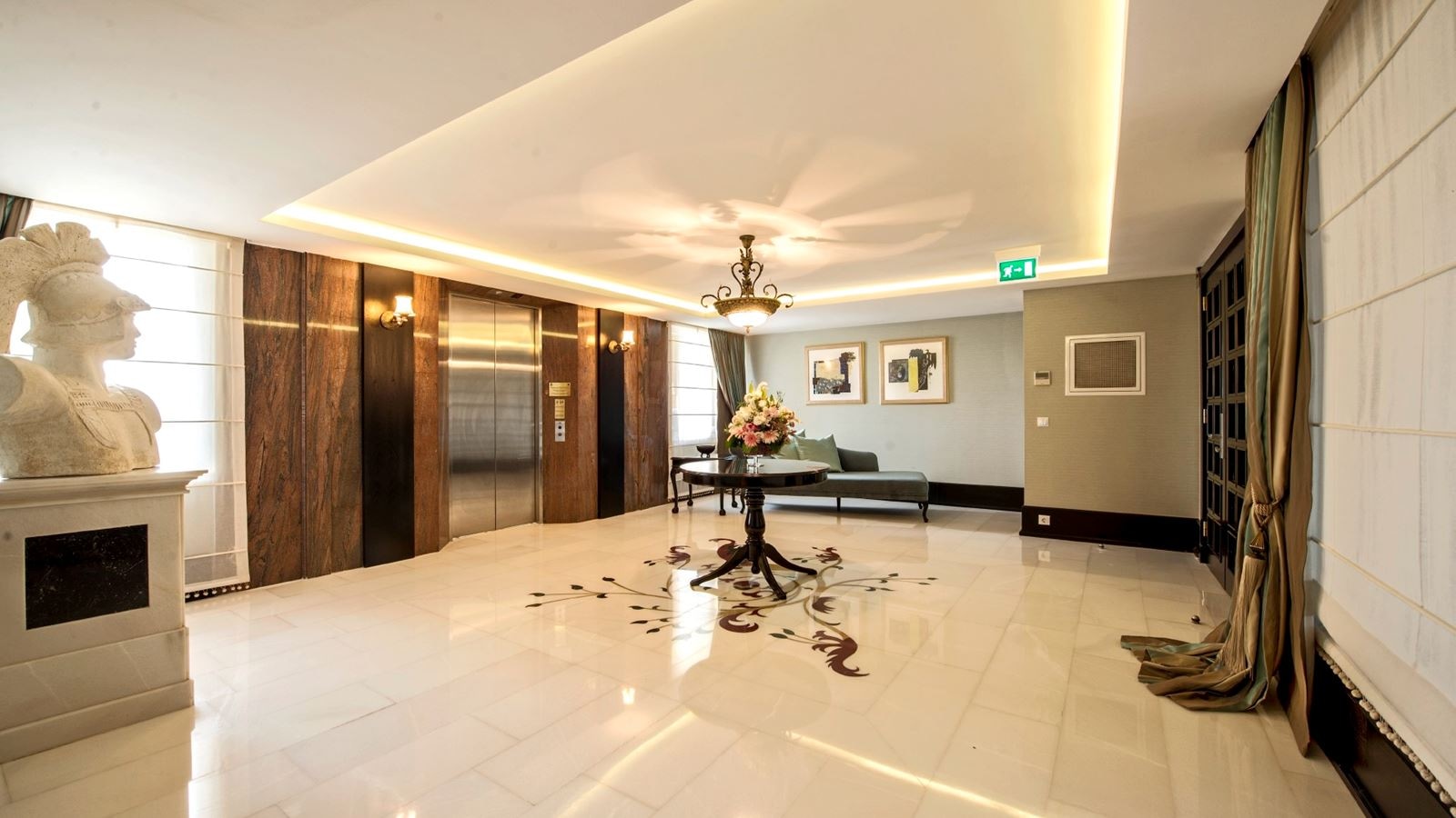 rooms-presidential-suite-sea-view-suis1